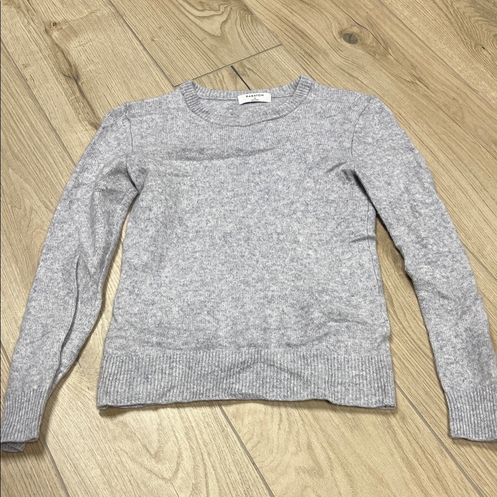 Aritzia Light Gray Crew 100% cashmere Neck Sweater